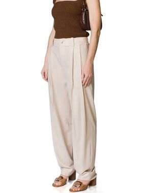 NWT Vince Tapered Trousers in Tan Size 8